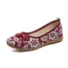 Zapatos de Comercio Exterior Cuatro Estaciones Otoño Zapatos Planos de Tela Bordados para Mujer talla grande Zapatos de Lino para Madre