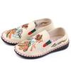 Color Nacional Fragancia Otoño Nuevo Estilo Étnico Bordado Zapatos de Mujer Zapatos de Tela de Pekín Antiguo Zapatos Nuevos Transpirables de Mujer Lote