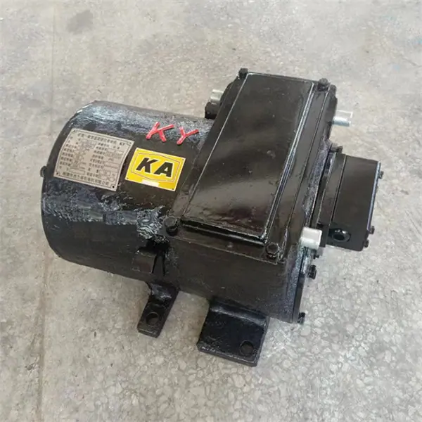 ZQ-4B直流牵引电动机 (2).jpg