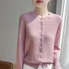 Cardigan de Punto de Lana de Seda Nuevo Otoño/Invierno 2026 Cuello Redondo Manga Larga para Mujer Patrón de Gofre Holgado Versátil