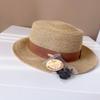 Sombrero de ala plana liso japonés para mujer, sombrero de paja con protección solar de verano, sombrero de cuenca plana con letra de estándar de oro para montar, sombrero de playa para vacaciones en la costa