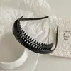 Nueva Diadema Antideslizante Vintage Dentada Transfronteriza de Amazon para Lavarse la Cara, Peinar el Cabello y Usar con Gafas, Versátil Diadema para la Frente para Mujeres