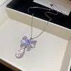 Set de Aretes Huecos con Lazo Super Brillantes Dulces de Circonita y Collar Estilo Francés, Accesorio de Cuello de Moda y Exquisito con un Diseño Único