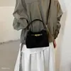 Bolso cubo, bolso cruzado de nicho para mujer, bolso de mano estilo retro, versátil y simple, moda 2026, nuevo bolso de hombro para el día a día