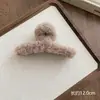 Presilhas de cabelo de pelúcia para outono e inverno para mulheres, acessórios de cabelo de luxo leve e de alta qualidade, presilhas elegantes para penteados presos, presilhas tipo tubarão estilo coreano para a parte de trás da cabeça
