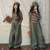 Conjunto de Roupa Outono para Meninas 2026 Novo Estilo Crianças de Meia-Idade e Mais Velhas Camada Base Estilosa Calça de Perna Larga Infantil Primavera e Outono
