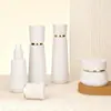 Suporta Personalização de Garrafas de Conjunto de Água-Creme de Vidro Branco Porcelana de Alta Qualidade, Frascos de Loção Foscos, Potes de Creme e Frascos de Embalagem para Skincare