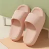 Pantuflas caseras de suela gruesa para mujer para el baño, de verano, antideslizantes para exteriores, ultrasuaves, que aumentan la altura, adecuadas para todas las estaciones, con una sensación cómoda