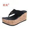 Sapatos Femininos de Verão 2026 Dropshipping Comércio Exterior Europeu e Americano Tamanho Grande Tamanho Amazon eBay 43 Salto Plataforma Solado Leve Chinelos