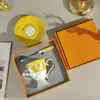 Serie de Trofeos Altos Aijia Estilo Europeo Oficina Hogar Retro Lujo Ligero Taza de Café y Platillo con Cuchara Recomendación de Regalo