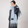 Bufanda de Lana de Color Puro con Borlas Nueva para Otoño e Invierno para Mujer Bufanda Engrosada Resistente al Frío y Cálida Chal Versátil Simple de Alta Gama