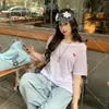 Carta de Amor de VeranoCamiseta casual relajada con estampado de corazón y letra, cuello redondo, manga corta, top estilizado y versátil