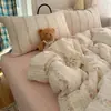 2026 Novo Modelo Cobertura de Colcha Estampada em Gaze de Camada Dupla com Aspecto de Nuvem, Lençol de Cima, Lençol com Elástico, Conjunto de Roupa de Cama de Quatro Peças