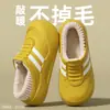 Pantuflas peludas para mujer para otoño e invierno, aptas para usar en exteriores, nuevo modelo 2026, forradas de felpa, cálidas, de suela gruesa, antideslizantes, pantuflas de algodón para el hogar en interiores, venta al por mayor