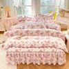 Juego de Cuatro Piezas Estilo Falda de Cama Apto para la Piel Lavado al Agua Estilo Coreano Estilo Princesa Encaje Cubierta de Cama de Cobertura Total Categoría de Ropa de Cama para Cuatro Estaciones Venta al por Mayor