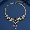 Venta Caliente Transfronteriza Europea y Americana Aleación de Zinc Dorado Flor Hueca Cadena Corta de Lana Negra Collar Joyería para Mujer