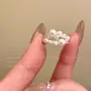 Anel de Flor Pérola Zircônia para Mulheres Estilo Coreano Luxo Leve Toque de Alto Padrão Anel para Dedo Indicador Festa de Estudante Anel Ajustável Empilhável