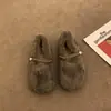 Marca de moda 2026 Otoño/Invierno Nuevos Zapatos de Piel para Mujer Ropa de Exterior Felpa Suave Suela Blanda Mocasines Zapatos de Algodón Modernos Versátiles Fondo Plano Zapatos de Algodón