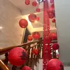 Linternas Rojas de Caracteres para Bodas Decoración de Patio de Boda Arreglo Cadena de Linternas Ambiente Rojo Fotografía de Celebración de Boda China