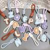 26 Letras Inglesas Llavero de Cuero para Coche Iniciales Exquisito Gama Alta Pareja Colgante para Mochila Escolar Regalo Venta al por Mayor