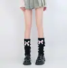 Calcetines de estilo japonés con lazo, calcetines blancos apilados para mujer, JK, otoño e invierno, cálidos, tejidos, con pompón de pelo, para pantorrilla, calcetines de chica popular, lindos