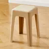 Taburete cuadrado de plástico apilable para el hogar, para apartamentos pequeños, para sala de estar, comedor, dormitorio, taburete de maquillaje, estilo crema, taburete suave tipo bolsa.