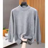 Suéter grueso de cuello alto medio para hombre de otoño e invierno, camiseta interior de punto casual de color liso de alta calidad