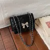Moda simples e casual de cor sólida 2026 primavera nova moda bolsa feminina de um ombro transversal, bolsa quadrada pequena casual de alto valor