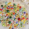 Pedras de Strass Coloridas Mistas para Nail Art, Fundo Plano, Redondas, Super Brilhantes, Mini Pedras Redondas Pequenas, Pedras de Strass Trituradas, Pedras de Strass Empilhadas, Decorações para Unhas, Atacado