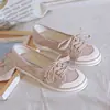 Grulla Blanca Almohada 2026 Verano Nuevos Zapatos Blancos para Faldas, Nuevos Zapatos de Lona Bajos de Verano para Mujer, Versátiles de Estilo Coreano Casual
