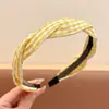 Diadema de corona alta para mujer, nuevo modelo 2026, diadema antideslizante para lavarse la cara, de ala ancha con dientes, pinza para el pelo, accesorio de pelo simple