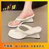 Chinelos de Plataforma Quadrados Elegantes e Casuais para Mulheres, Novidade Primavera/Verão 2026, Salto Alto Simples para Uso ao Ar Livre