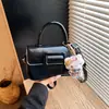 Bolso Pequeño de Oficina Súper Popular para Mujer, Nuevo y de Moda Primavera 2026 Bolso Cuadrado Pequeño de Hombro Cruzado Exquisito