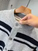 Suéter de punto a rayas retro color block para hombre, moderno para otoño e invierno, estilo casual y relajado, cárdigan holgado para usar en capas