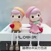 Decoración para el Hogar Sala de Estar Mobiliario para Bodas Colgantes de Pared Dibujos Animados Pareja Linda Muñeco Colgante Pequeños Regalos Pequeño Dorado