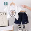2025 Novo Conjunto de Verão Infantil de Manga Curta Meninos Estilo Ocidental Casual Desenho Animado Gola Careca Blusa Shorts Duas Peças Tendência