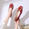 Primavera y Otoño Nueva Moda Versátil Boca Baja Zapatos Individuales para Mujer Tendencia 2025 Suela Suave Punta Cuadrada Mocasines Planos Zapatos Rojos de Boda