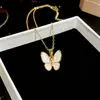 Nuevo Collar Minimalista de Acero de Titanio con Colgante de Mariposa y Concha Blanca para Mujer, Joyería de Clavícula Única y Versátil con Circonita Exquisita, Estilo de Lujo Ligero