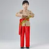 Niños gente común agricultores traje de actuación período de la República de China gente común chica de pueblo granja del norte de Shaanxi