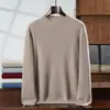 Suéter pullover de cachemir para outono e inverno, novo, masculino, gola alta média, para negócios, cor sólida, camisa base de tricô, solto e simples