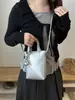 Bolsa de celular personalizada da moda e tendência 2026 nova bolsa de ombro transversal casual bolsa quadrada pequena de couro oleado transfronteiriça