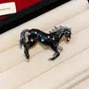 Broche de Tecido do Ano do Zodíaco com Design de Cavalo Pequeno, Broche de Moda de Luxo de Alta Qualidade, Acessório de Moda de Design Exclusivo para Mulheres