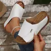 Chanclas de cuña para mujer de talla grande transfronterizas 2025 Verano Nuevas TEMU Explosivas Ligeras Chanclas Sandalias Ropa de exterior para mujer