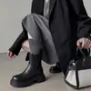 Adelgazantes y que realzan la altura, súper fáciles de combinar, botas de caña alta con plataforma gruesa de cuero, otoño/invierno 2026, tacón medio grueso, punta redonda, botines cortos de cuero genuino para mujer