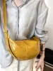 Bolsa Versátil para Croissants 2025 Nueva Bolsa para Mujer Blanca Primavera/Verano Ligera para Viajes Cortos Bolso Cruzado para Mujer