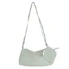 Bolso de hombro nuevo, elegante, ligero e impermeable con forma de croissant 2025, un bolso tote casual versátil y atractivo con gran capacidad para mujer