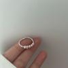 Exquisito Anillo Hecho a Mano con Perlas de Imitación para Mujer, Estilo Minimalista Fresco, Nuevo Anillo Abierto, Versátil Anillo para el Dedo Índice