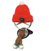 Novos Chapéus de Tricô à Mão com Logo Mercedes para Mercedes-Benz Classe E e Mercedes-Benz Classe S, Chapéus de Natal, Bonitos Chapéus Vermelhos Pequenos, um Item Essencial para Mercedes