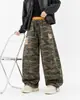 Calça de moletom camuflada com barra curva, cintura dupla color block bordada, estilo retrô americano, calça esportiva unissex moderna com design único, calça pantalona