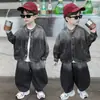 Conjunto Jeans para Meninos Primavera e Outono 2026 Novo Estilo de Outono Estilo Coreano Infantil Bonito Jaqueta Solta Roupas para Bebê Menino Tendência